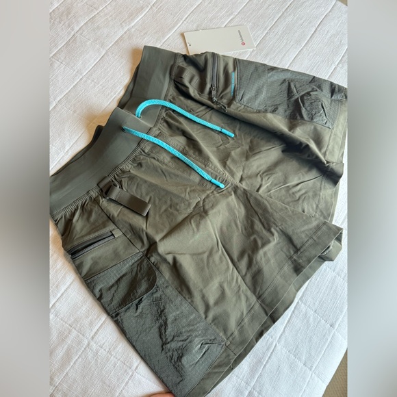 lululemon athletica Pants - Lululemon hiker cargo shorts 5”